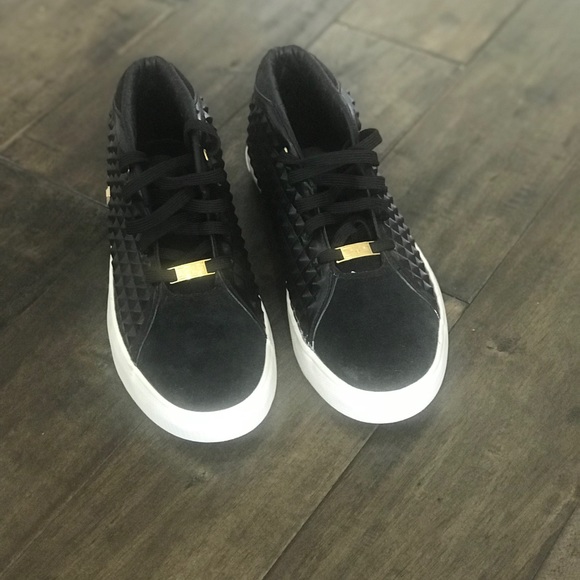 Nike Lebron XIII lifestyle black metallic gold - Picture 2 of 7